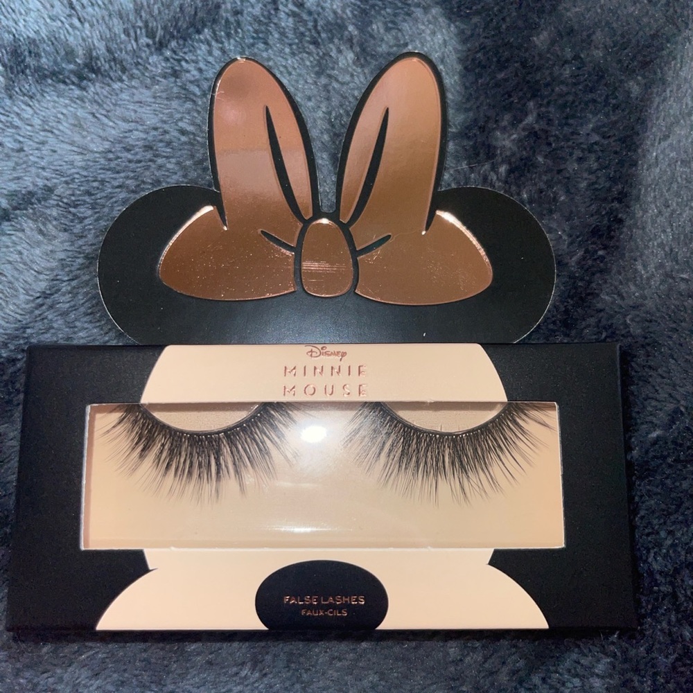 Minnie Mouse lashes - Picture 2 of 2